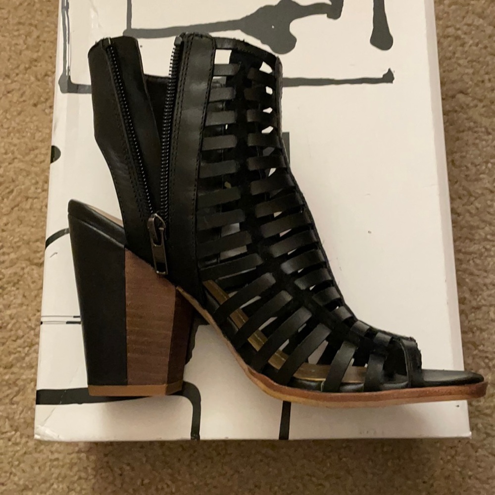 Dolce Vita Sandals